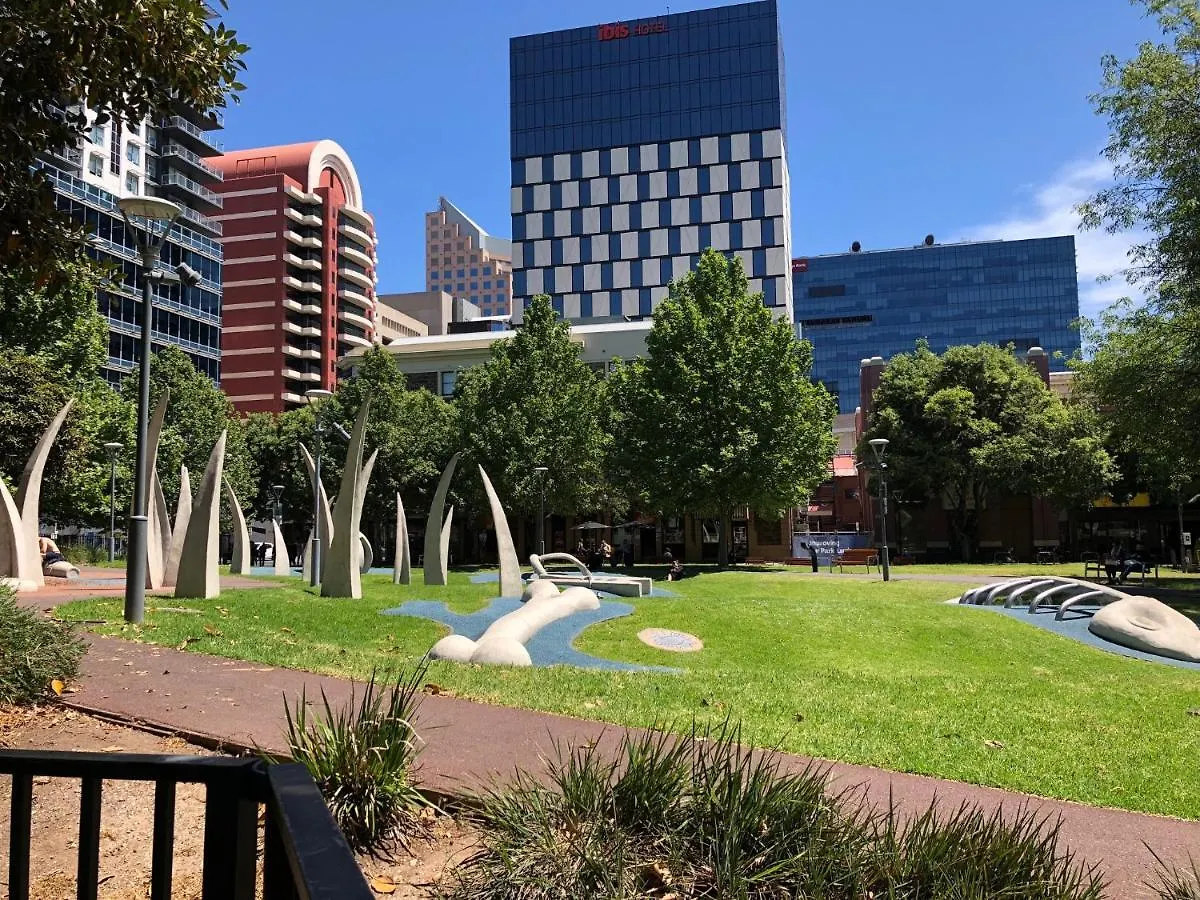 Lux 2Br Apt On Hindmarsh Sq-Pool-Gym-Sauna-Parking 阿德莱德